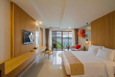 Camera Deluxe King — Wyndham Grand Phuket Kalim Bay